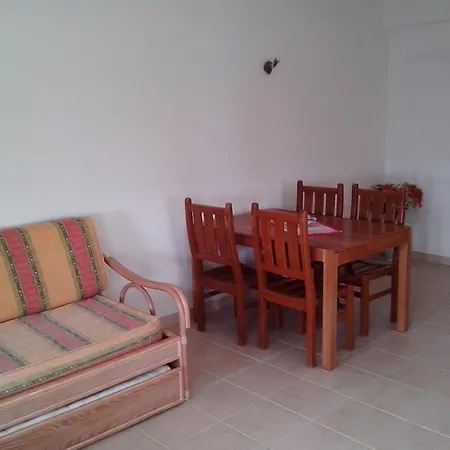 Apartment Charming Apartment: Pool View Retreat Albufeira