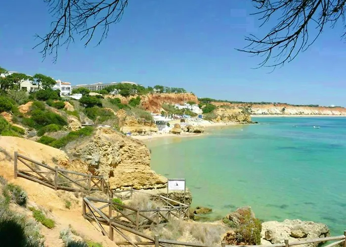 Charming In - 60 M² With Pool & View