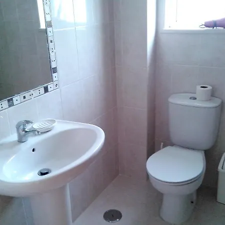 Charming In - 60 M² With Pool & View Lejlighed
